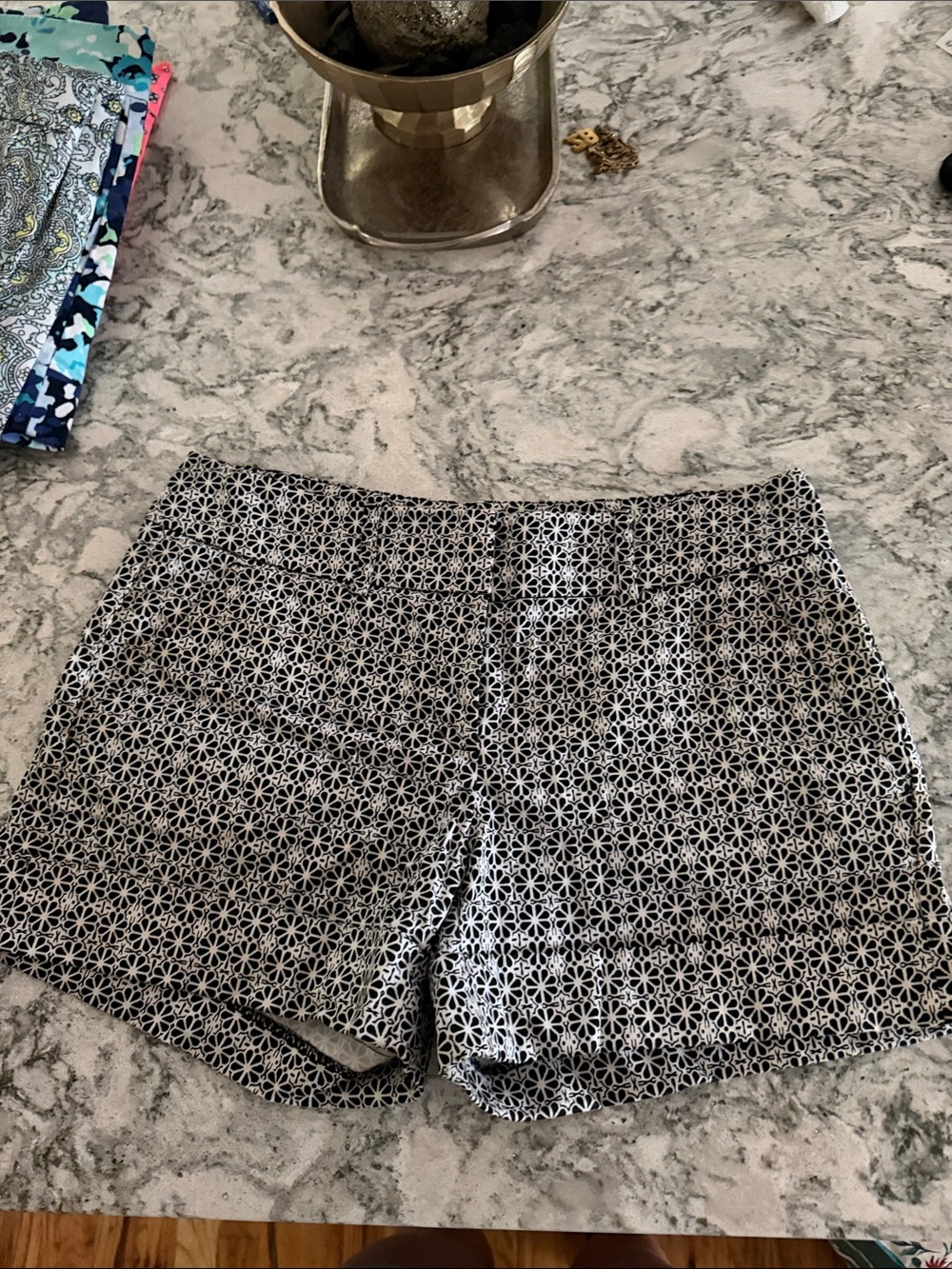 New York & company 4 Patterned Black & White Women’s Shorts